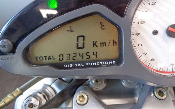 Gebrauchtmotorrad MV Agusta Brutale 910 S - Bild 2