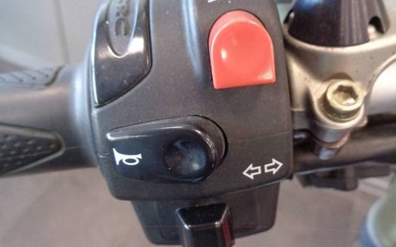 Gebrauchtmotorrad MV Agusta Brutale 910 S - Bild 3