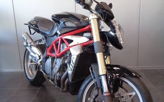 Gebrauchtmotorrad MV Agusta Brutale 910 S - Bild 7