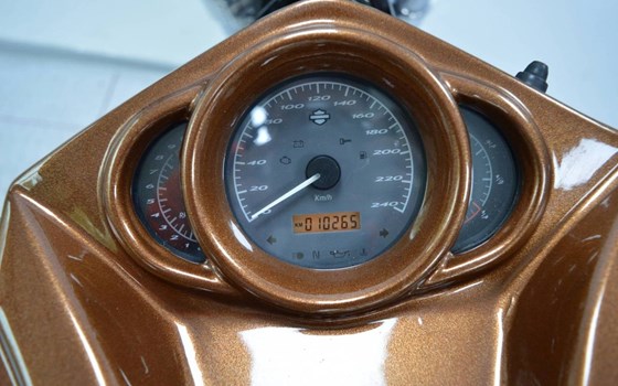 Gebrauchtmotorrad Harley-Davidson V-Rod VRSCA - Bild 11