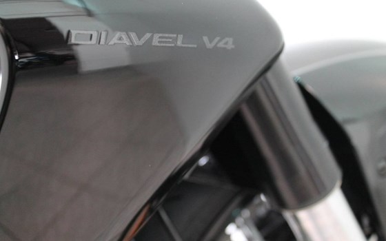 Neufahrzeug Ducati Diavel V4 - Bild 9