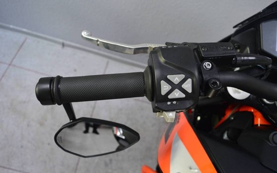 Gebrauchtmotorrad KTM 690 Duke R - Bild 11
