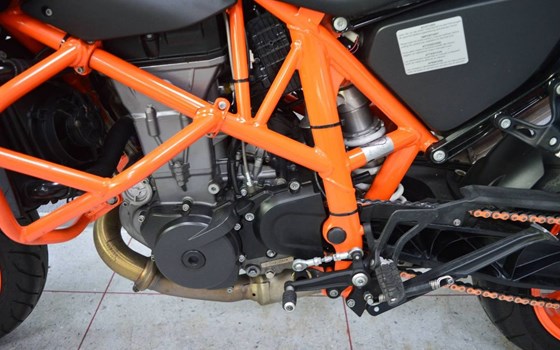 Gebrauchtmotorrad KTM 690 Duke R - Bild 8