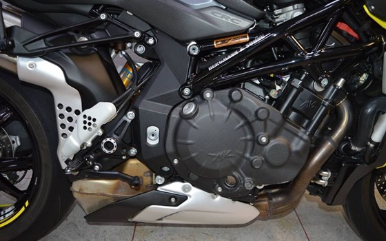 Gebrauchtmotorrad MV Agusta Brutale 1000 RR - Bild 3