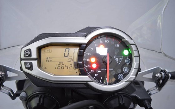 Gebrauchtmotorrad Triumph Tiger 800 XRx - Bild 12