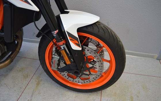 Gebrauchtmotorrad KTM 890 Duke R - Bild 4
