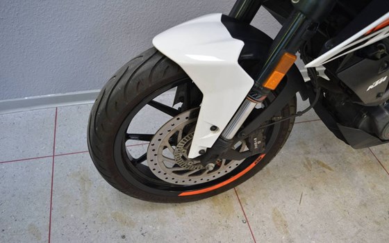 Gebrauchtmotorrad KTM 125 Duke - Bild 9
