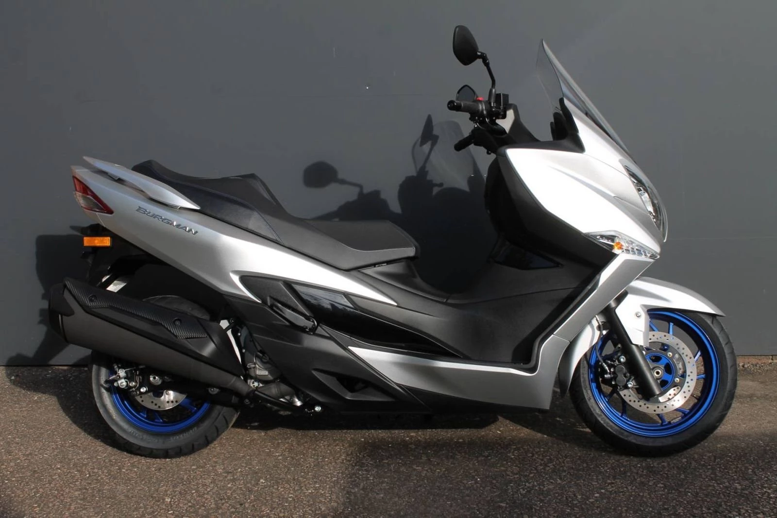Suzuki GN 400