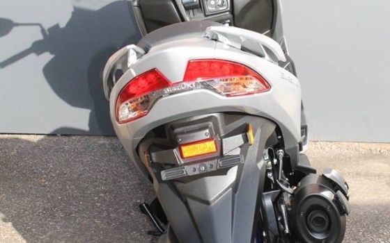 Gebrauchtmotorrad Suzuki GN 400 - Bild 4