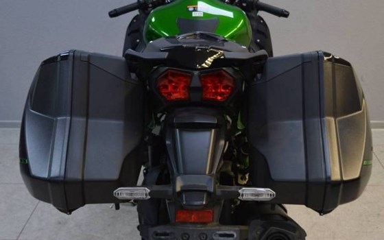 Gebrauchtmotorrad Kawasaki Ninja H2 SX - Bild 10