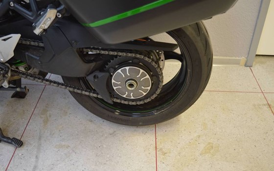 Gebrauchtmotorrad Kawasaki Ninja H2 SX - Bild 7