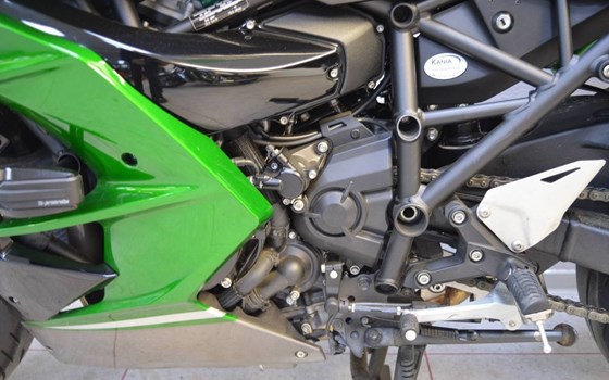 Gebrauchtmotorrad Kawasaki Ninja H2 SX - Bild 8