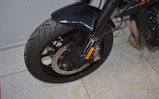 Gebrauchtmotorrad KTM 790 Duke - Bild 9