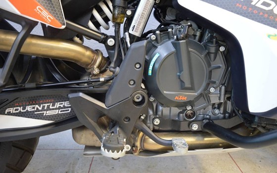 Gebrauchtmotorrad KTM 790 Adventure - Bild 3