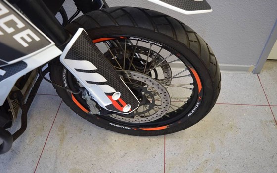 Gebrauchtmotorrad KTM 790 Adventure - Bild 4