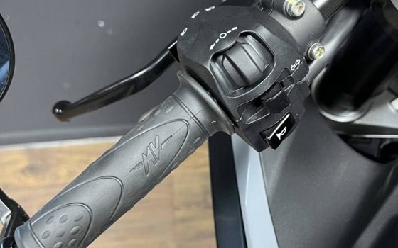 Neufahrzeug MV Agusta Superveloce 800 - Bild 9