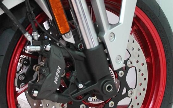 Gebrauchtmotorrad Suzuki GSX-8R - Bild 15