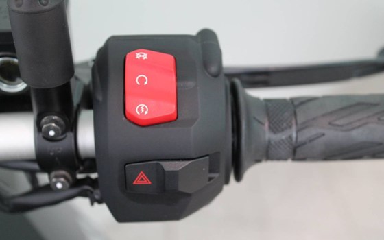 Gebrauchtmotorrad Suzuki V-Strom 800 - Bild 11