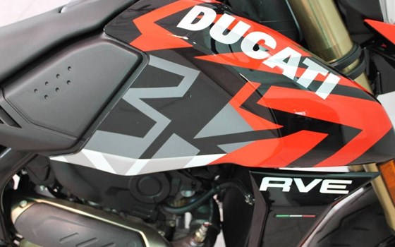 Gebrauchtmotorrad Ducati Hypermotard 698 Mono RVE - Bild 8
