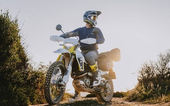 Neufahrzeug Husqvarna 701 Enduro - Bild 9