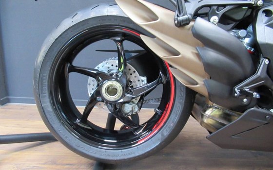 Gebrauchtmotorrad MV Agusta F3 800 - Bild 3