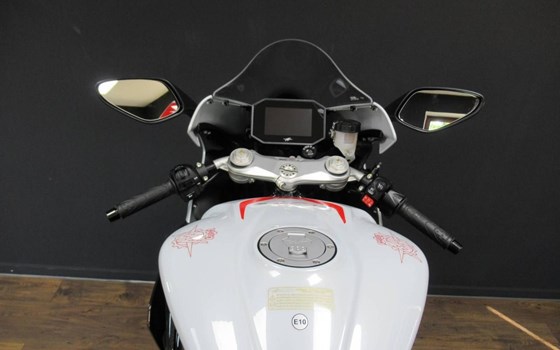 Gebrauchtmotorrad MV Agusta F3 800 - Bild 9