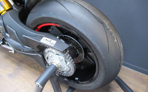 Gebrauchtmotorrad MV Agusta Brutale 1000 RR - Bild 8