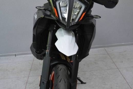 Gebrauchtmotorrad KTM 890 SMT - Bild 5