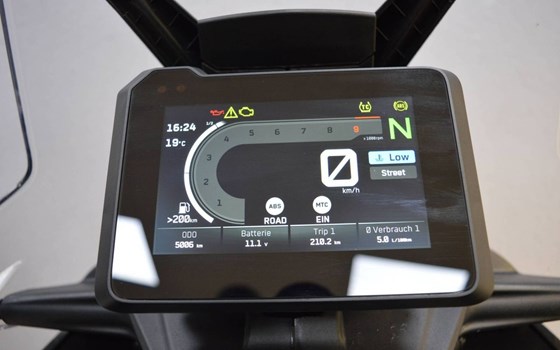 Gebrauchtmotorrad KTM 890 Adventure - Bild 12