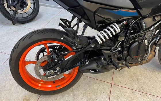 Gebrauchtmotorrad KTM 125 Duke - Bild 11