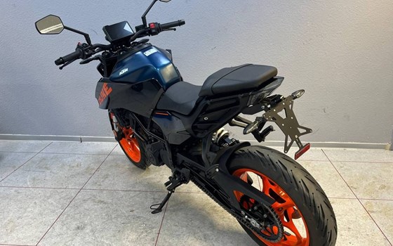 Gebrauchtmotorrad KTM 125 Duke - Bild 6