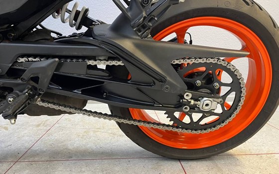 Gebrauchtmotorrad KTM 125 Duke - Bild 9