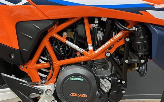 Gebrauchtmotorrad KTM 690 SMC R - Bild 6