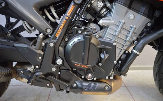 Gebrauchtmotorrad KTM 990 Duke - Bild 3