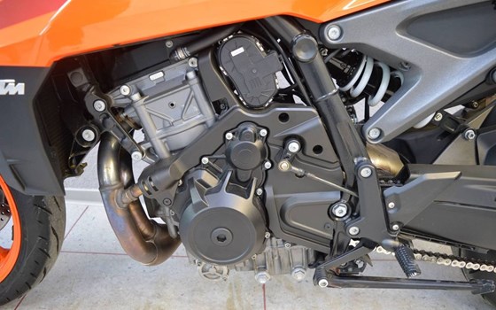 Gebrauchtmotorrad KTM 990 Duke - Bild 8