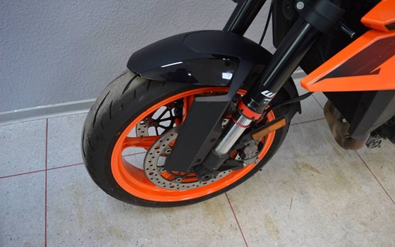 Gebrauchtmotorrad KTM 990 Duke - Bild 9