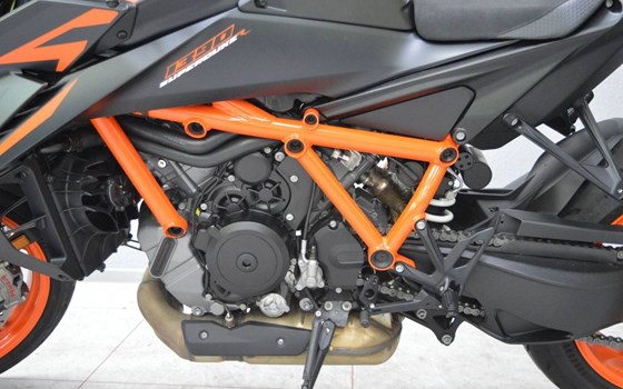 Gebrauchtmotorrad KTM 1390 Super Duke R EVO - Bild 8