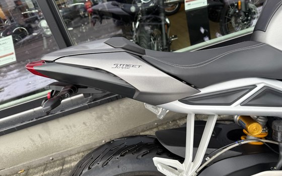 Gebrauchtmotorrad Triumph Street Triple 765 RS - Bild 6
