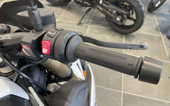 Gebrauchtmotorrad BMW S 1000 R - Bild 11