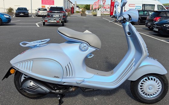 Neufahrzeug Vespa 946 Snake - Bild 4