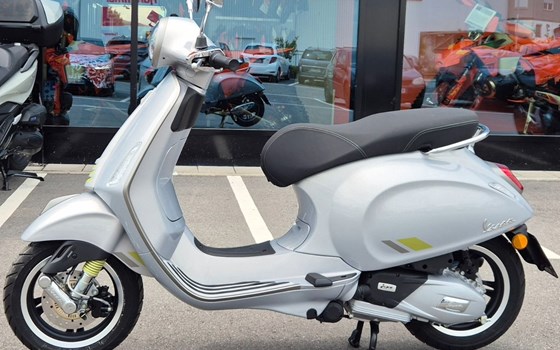 Neufahrzeug Vespa Primavera 125 75th - Bild 2