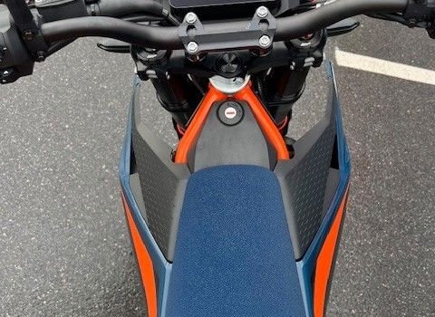 Neufahrzeug KTM 690 SMC R - Bild 5