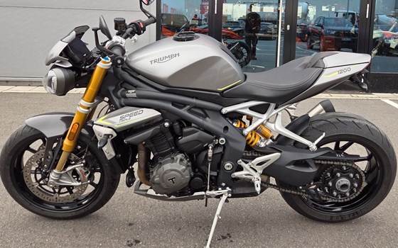 Gebrauchtmotorrad Triumph Speed Triple 1200 RS - Bild 2