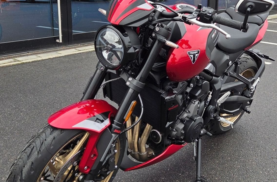 Angebot Triumph Trident 800