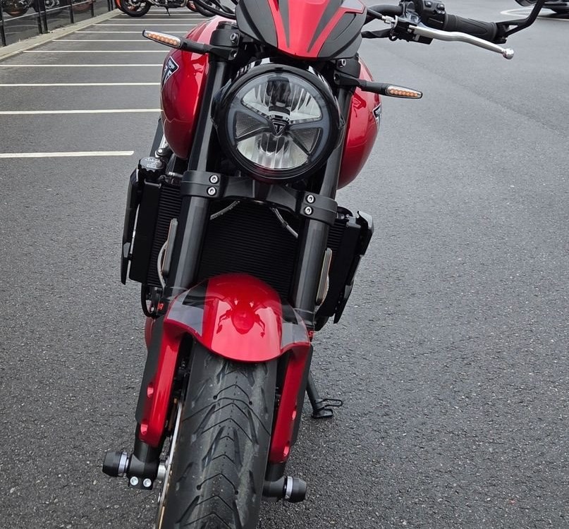 Angebot Triumph Trident 800