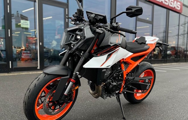 KTM 990 Duke R