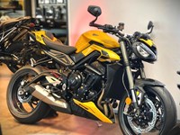 Gebrauchtmotorrad Triumph Street Triple 765 RS