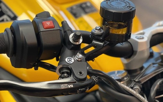 Gebrauchtmotorrad Triumph Street Triple 765 RS - Bild 11