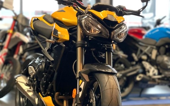 Gebrauchtmotorrad Triumph Street Triple 765 RS - Bild 4