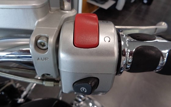 Gebrauchtmotorrad Suzuki Intruder C1800R - Bild 5